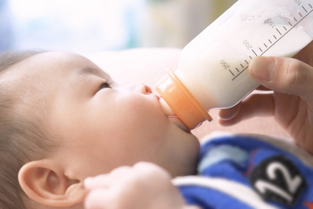 Why Do Babies Reject the Bottle Even When Hungry?